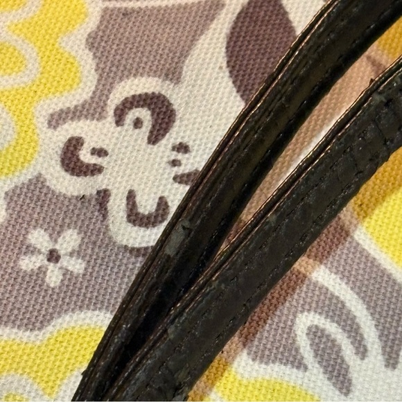 COPY - Thirty-One Floral Wristlet Clutch - Picture 11 of 14